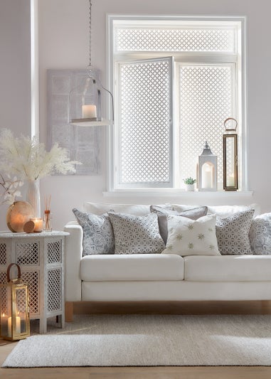 Cream Cut Velvet Cushion (43cm x 43cm)