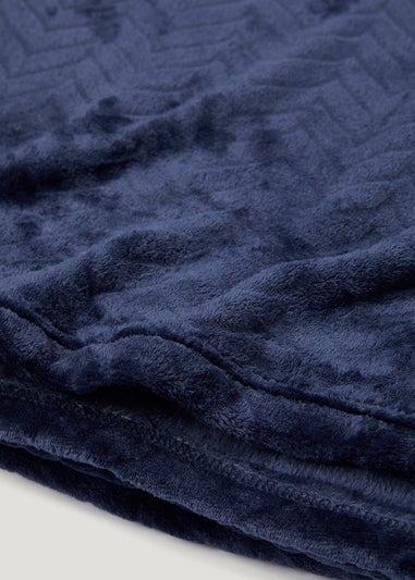 Navy Embossed Fleece Throw (250cm x 200cm)