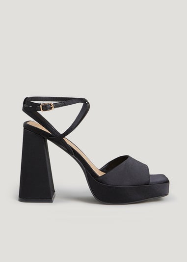 Be Beau Black Platform Heels