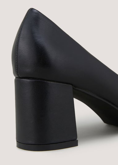 Et Vous Black Point Block Heels