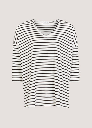Black Stripe V-Neck 3/4 Sleeve T-Shirt