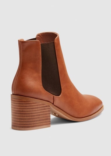 NOVO Tan Cindi Heeled Ankle Boots