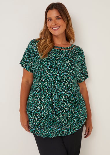 Papaya Curve Green Metal Trim V-Neck Top