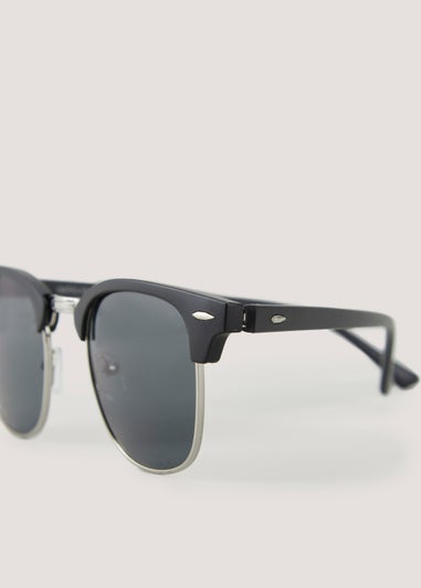 Black Retro Sunglasses