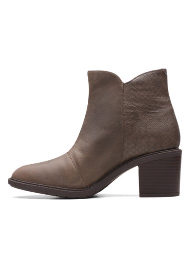 Clarks Taupe Leather Scene Zip Ankle Boots