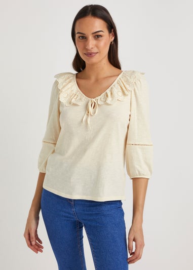 Cream Lace 3/4 Sleeve Top