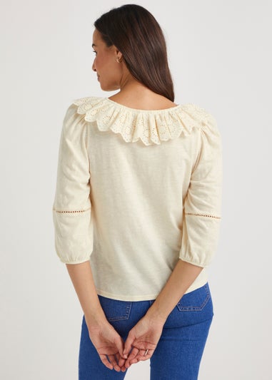 Cream Lace 3/4 Sleeve Top