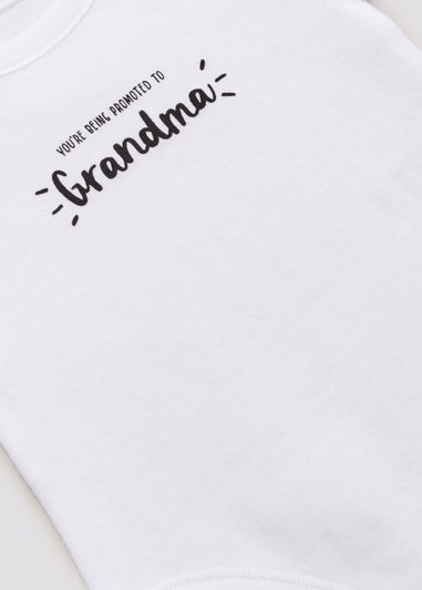 Baby White Grandma Announcement Bodysuit (Newborn-3mths)