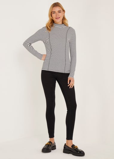 Black & White Stripe Long Sleeve Top