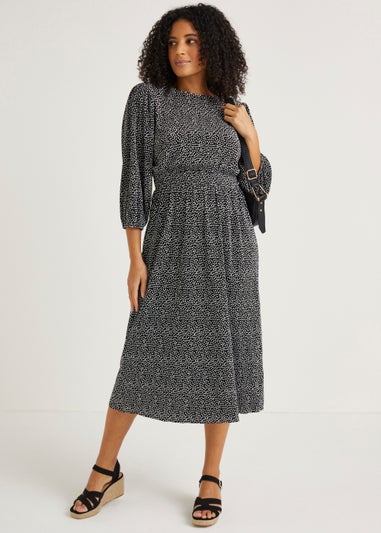 Black Spot Plisse Midi Dress