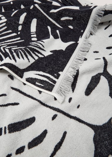 Monochrome Palm Print Oversized Beach Towel (170cm x 90cm)