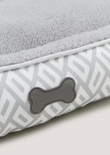 Grey Geo Pet Bed (Medium-Large)