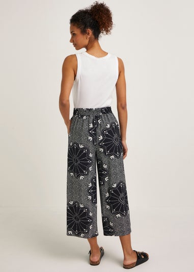 Black Print Wide Leg Cropped Trousers