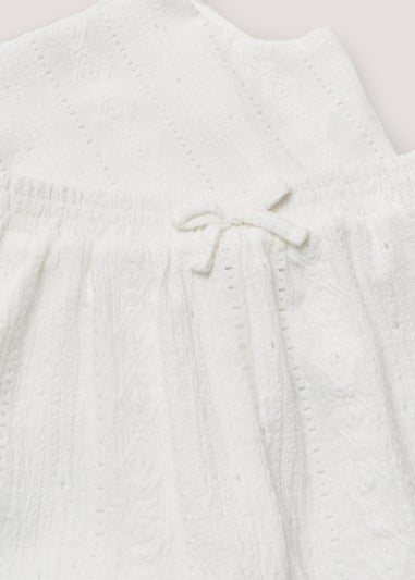 Girls White Vest & Shorts Set (4-13yrs)