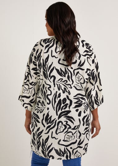 Papaya Curve Cream Print Kimono