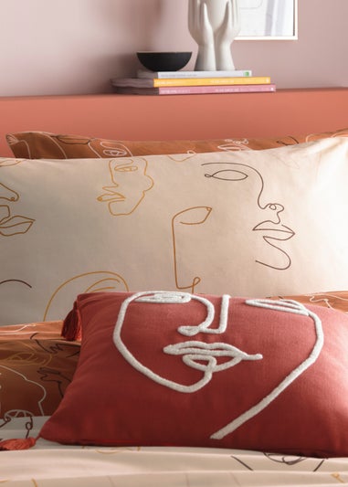 furn. Kindred Abstract Face Duvet Cover
