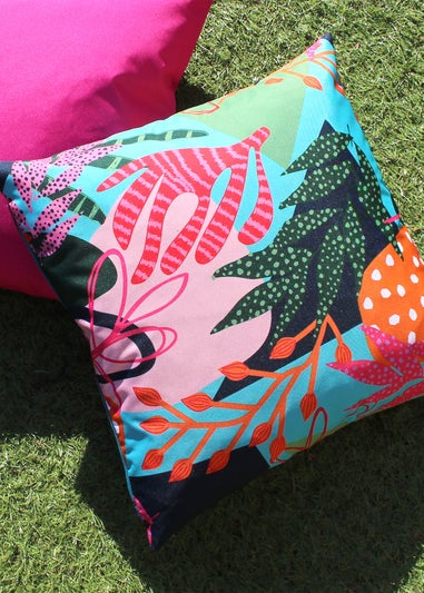 furn. Coralina Outdoor Filled Cushion (43cm x 43cm x 8cm)