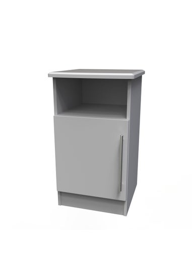 Swift Sherwood 1 Door Bedside Cabinet (69.5cm x 41.5cm x 39.5cm)