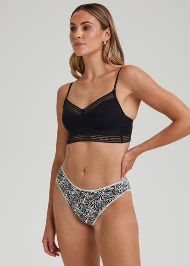 4 Pack Black & White High Leg Knickers