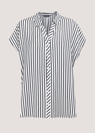 Papaya Curve Black & White Stripe Short Sleeve Shirt