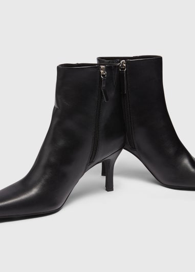 Et Vous Black Square Toe