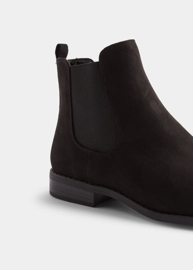 Faux suede 2024 chelsea boots womens