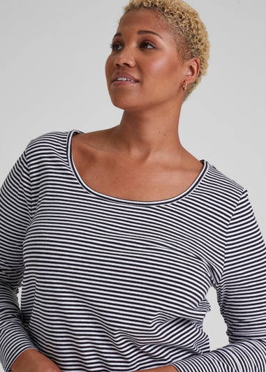 Papaya Curve Black & White Stripe Scoop Neck Top