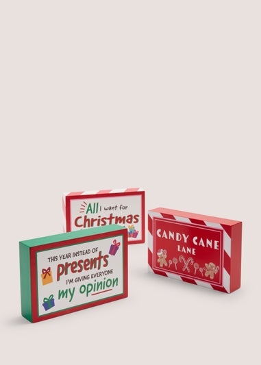 Assorted Christmas Wooden Sign (15cm x 3.5cm x 10cm)