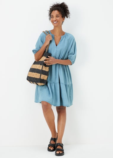 Light Wash Puff Sleeve Dress