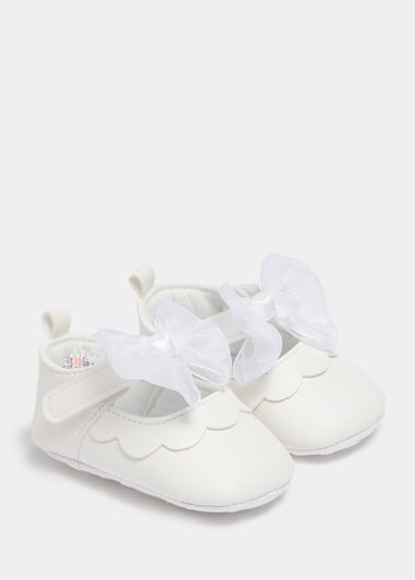 White Bow Soft Sole Baby Ballet Shoes (Newborn-18mths)