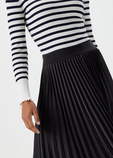 Et Vous Black Pleated Skirt