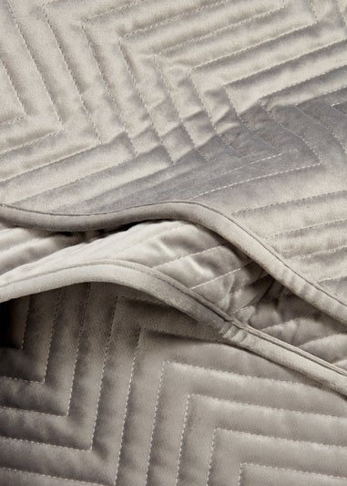 Grey Velvet Quilted Bedspread (235cm x 235cm)