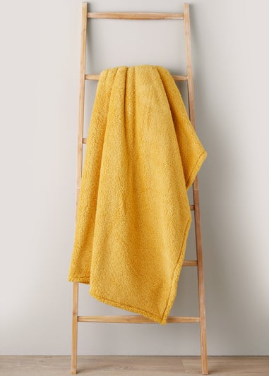 Yellow Teddy Fleece Throw (180cm x 150cm)