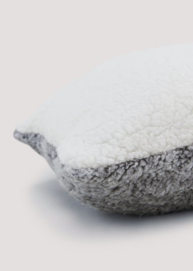 Grey Warm & Cosy Teddy Fleece (30cm x 38cm)