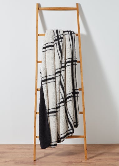 Monochrome Check Teddy Fleece Throw (150cm x 180cm)