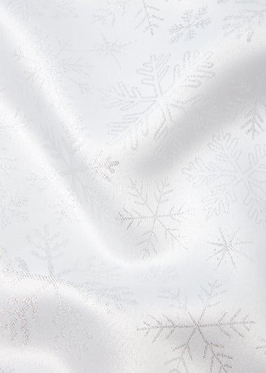 Snowflake Metallic Tablecloth (200cm x 135cm)