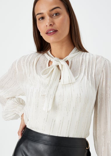 Et Vous Ivory Bow Blouse