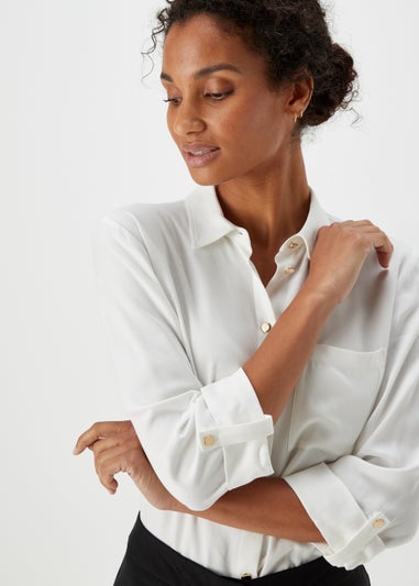 Et Vous Ivory Button Utility Top