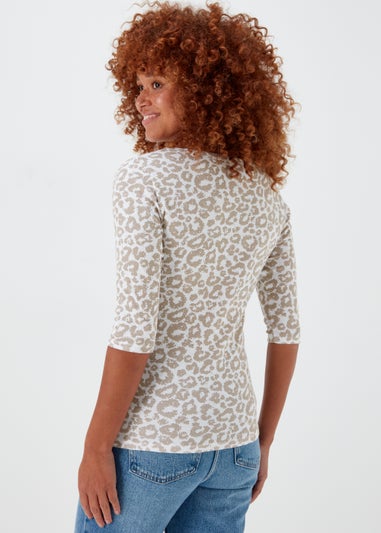 Animal Print 3/4 Sleeve T-Shirt