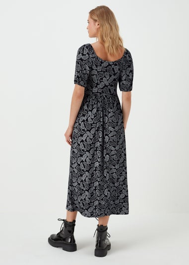 Black Paisley Shirred Midi Dress