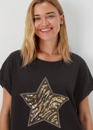 Papaya Curve Black Star Print T-Shirt