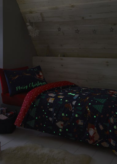 Catherine Lansfield Kids Bedding Santa's Christmas Wonderland Glow in the Dark Duvet Cover Set