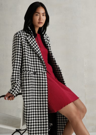 Burgundy Textured Round Neck Mini Dress