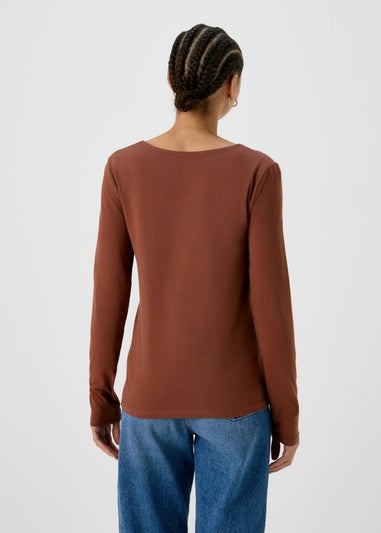 Brown Long Sleeve Scoop Top