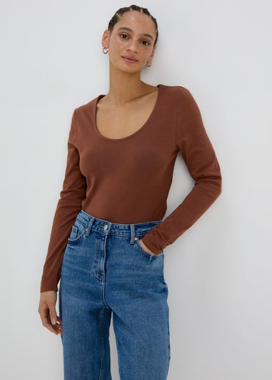 Brown Long Sleeve Scoop Top