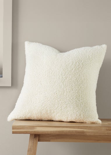 Catherine Lansfield Soft Boucle Cushion (45x45cm)