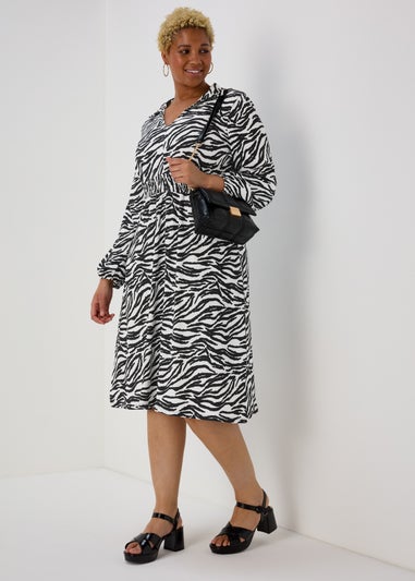 Black Zebra Print Long Sleeve Crinkle Midi Dress
