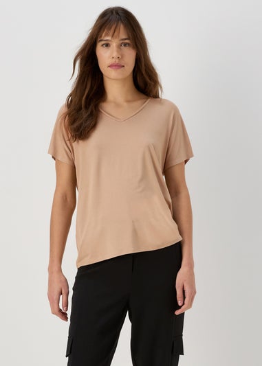 Et Vous Nude Neutral V Neck T-Shirt