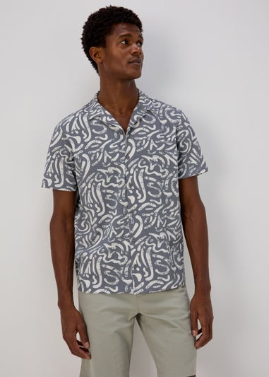 Blue & White Short-Sleeved Swirl Print Shirt