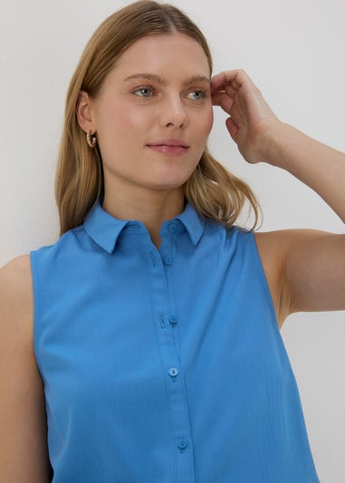 Blue Solid Sleeveless Shirt